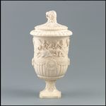 Prunkvase mit Bacchantenzug